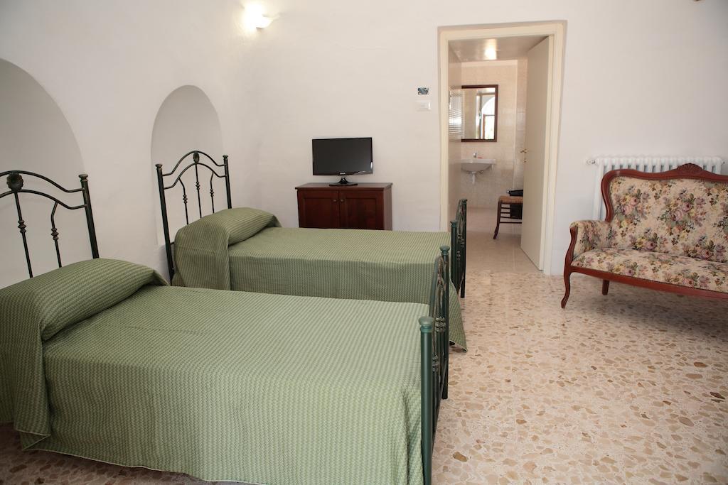 Agriturismo Masseria Casedde Vecchie Martina Franca Room photo